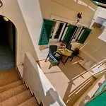 Phevos Lejlighedshotel Perissa (Santorini)