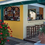 Phevos Lejlighedshotel