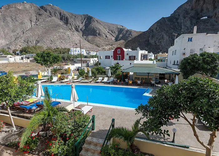 Phevos 4* Perissa (Santorini)