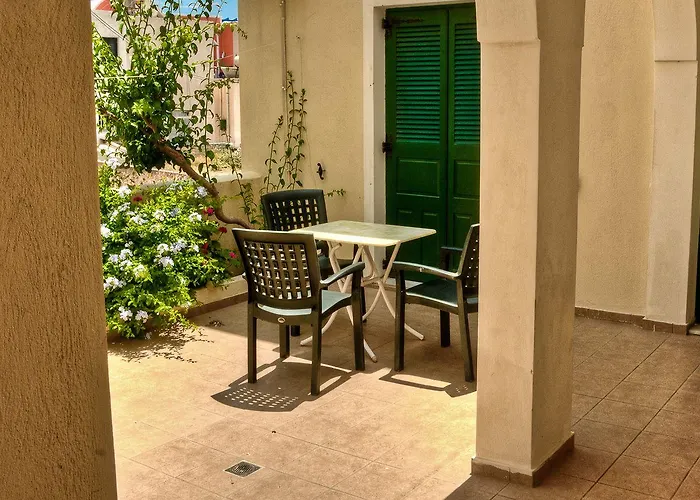 Phevos Lejlighedshotel