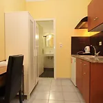 Phevos Períssa