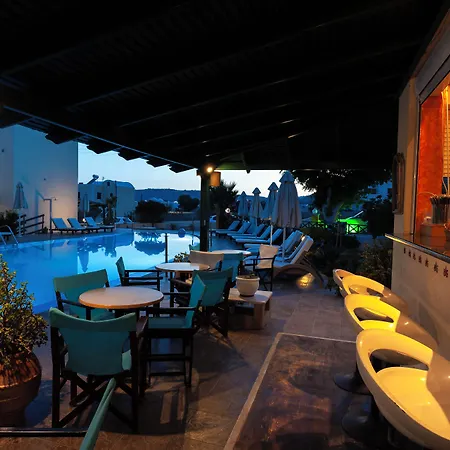 Hotel apartamentowy Phevos
