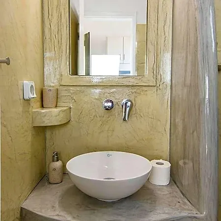 Aparthotel Phevos Perissa (Santorini)