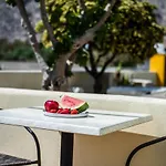 Aparthotel Phevos