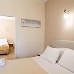 Phevos Aparthotel Perissa (Santorini)