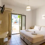 Aparthotel Phevos