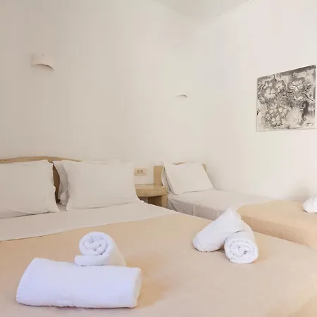 Phevos 3* Perissa (Santorini)