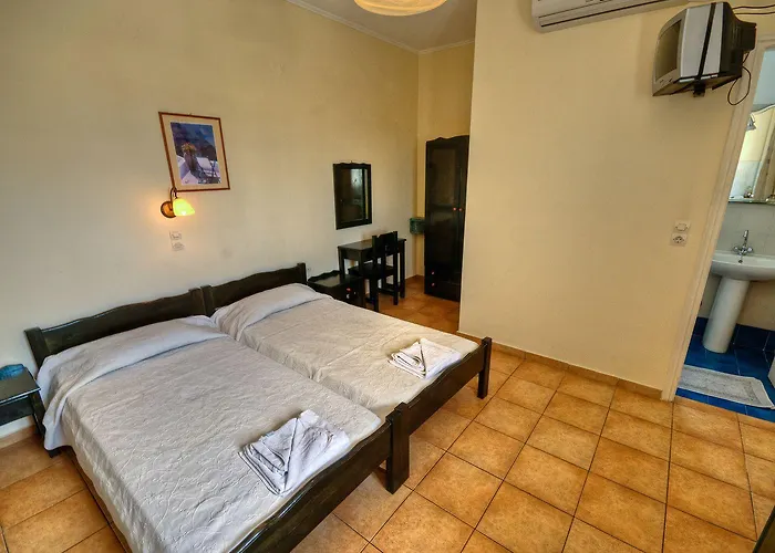 Aparthotel Phevos Perissa (Santorini)