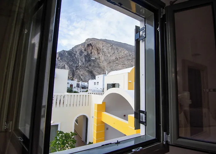 Aparthotel Phevos Perissa (Santorini)