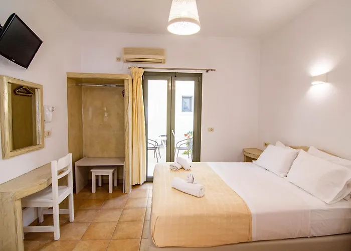 Phevos Perissa (Santorini)