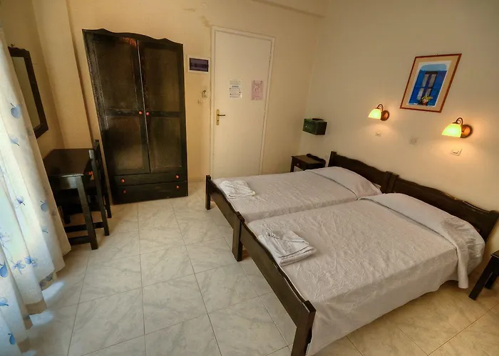 Phevos Hotel apartamentowy Perissa (Santorini)