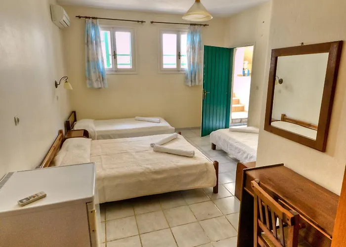 Hotel apartamentowy Phevos Perissa (Santorini)